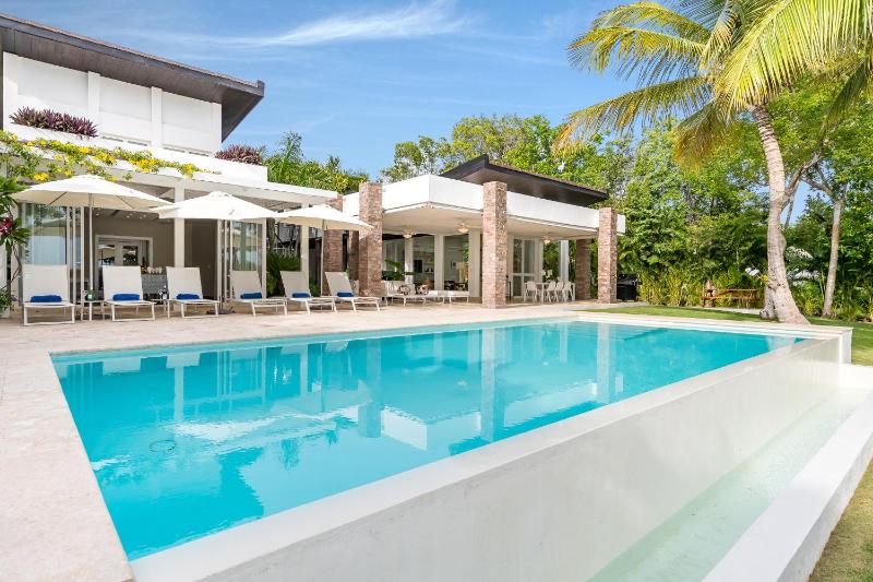 Exclusive Punta Cana Resort and Club Pool Villas - image 39