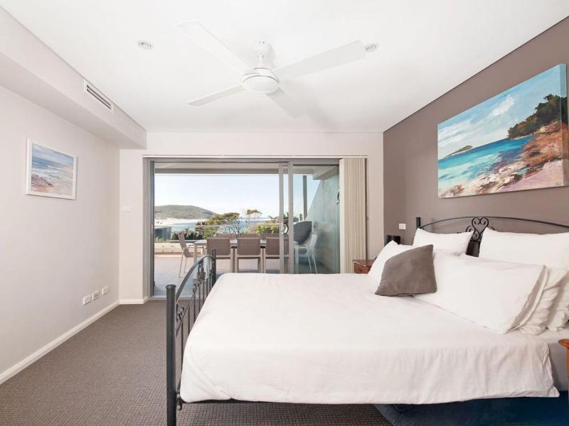 Barefoot Bliss 4 6-10 Market Street - Surfside Apartments - image 13