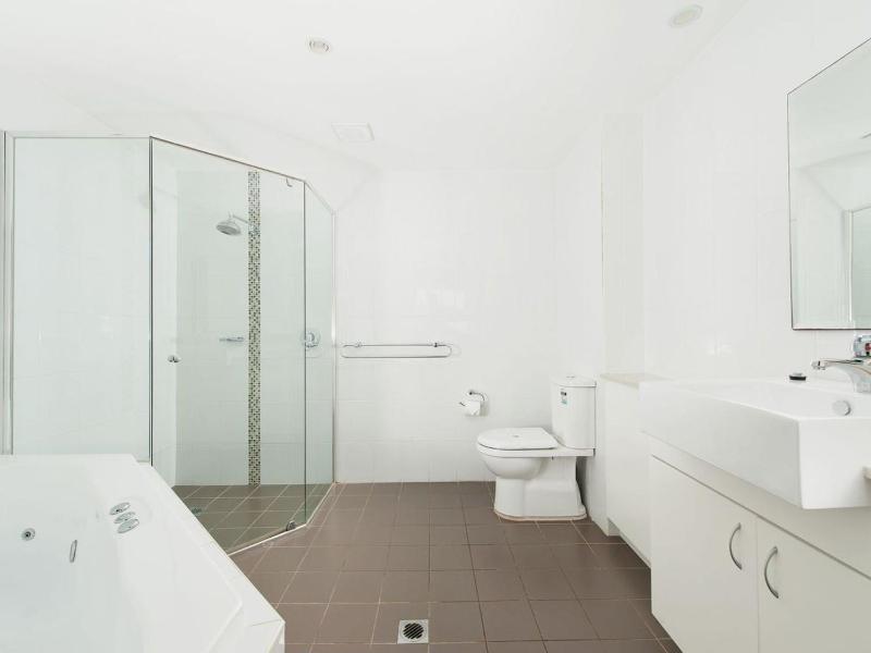 Barefoot Bliss 4 6-10 Market Street - Surfside Apartments - image 21