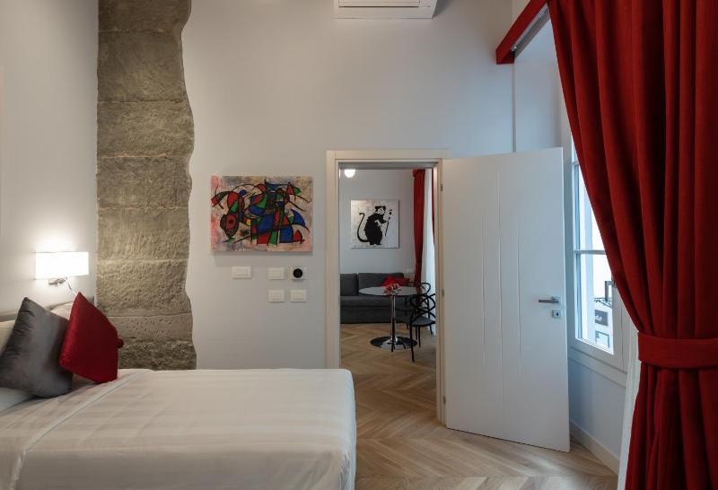 Kairos by Florence Art Apartments - image 12