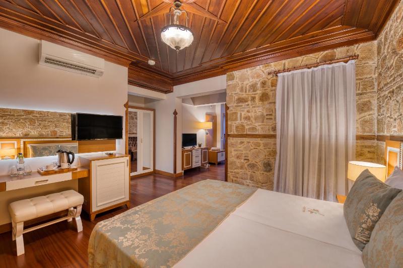 Junior Suite image 2