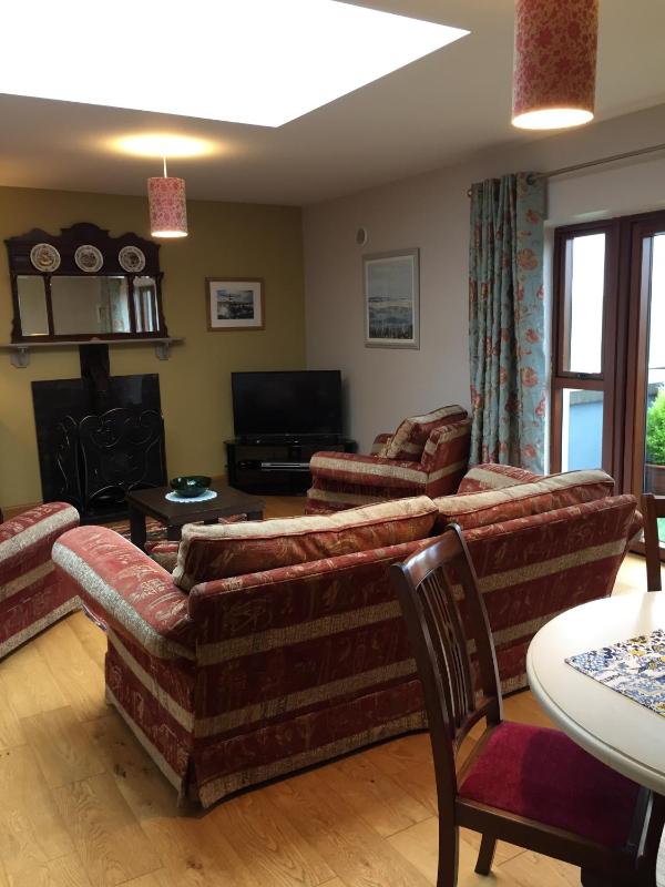 Five-Bedroom House image 4