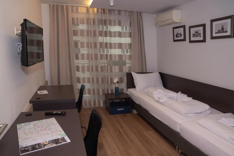 Mariahilf Suites - image 11