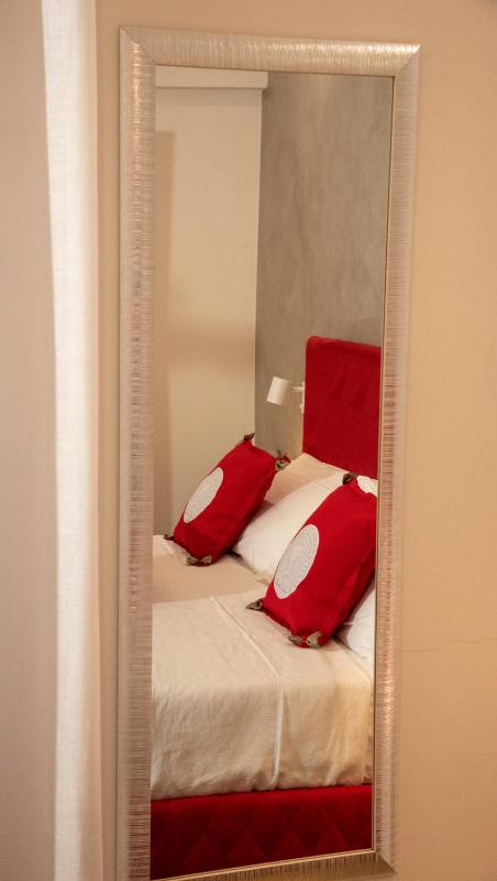 Lady Camollia Apartment - image 38
