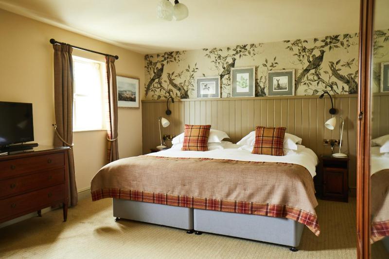 Double Room image 1