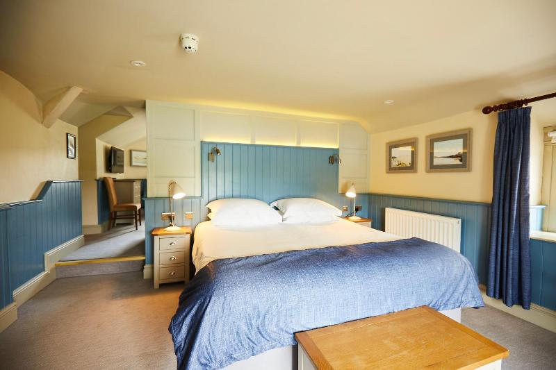 Superior Double Room image 1