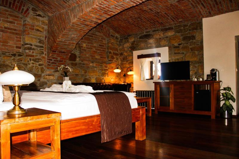 Suite with Lake View image 3