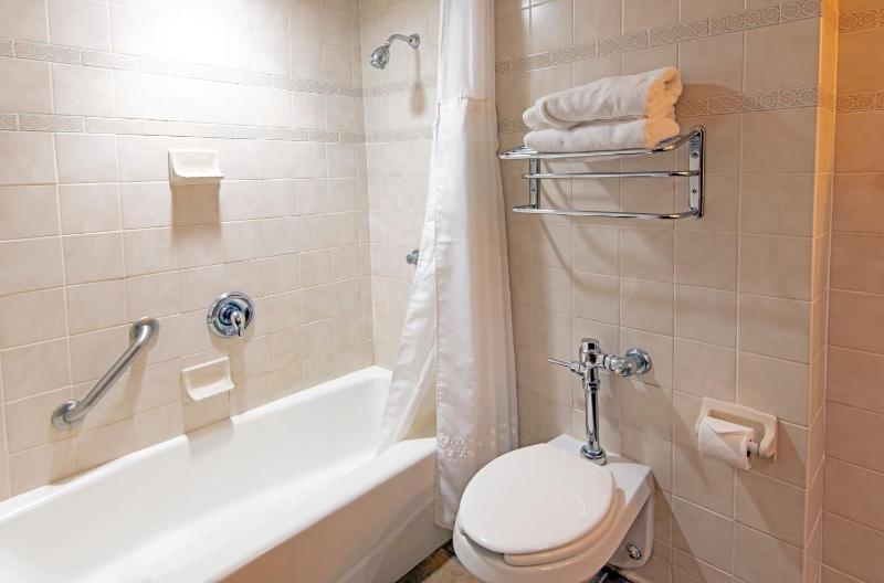King Room image 2