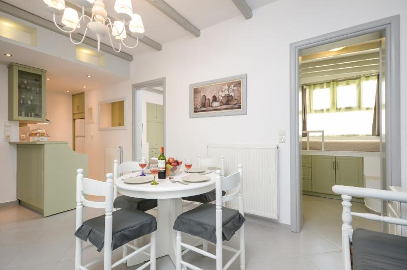 Two-Bedroom Suite image 3