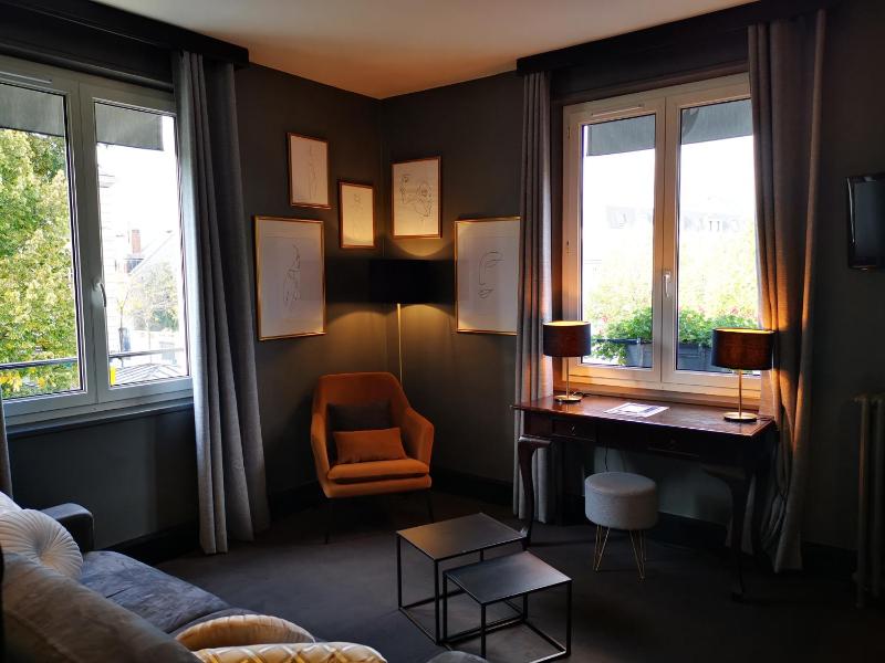 Superior Double Room image 4