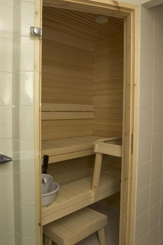 Large Hotel Apartment with Sauna image 3