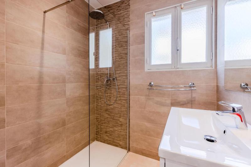 2Br 3 min from the center & the Croisette - image 14