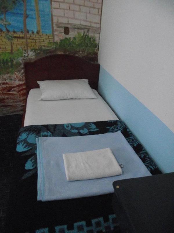 Standard Single Room image 2