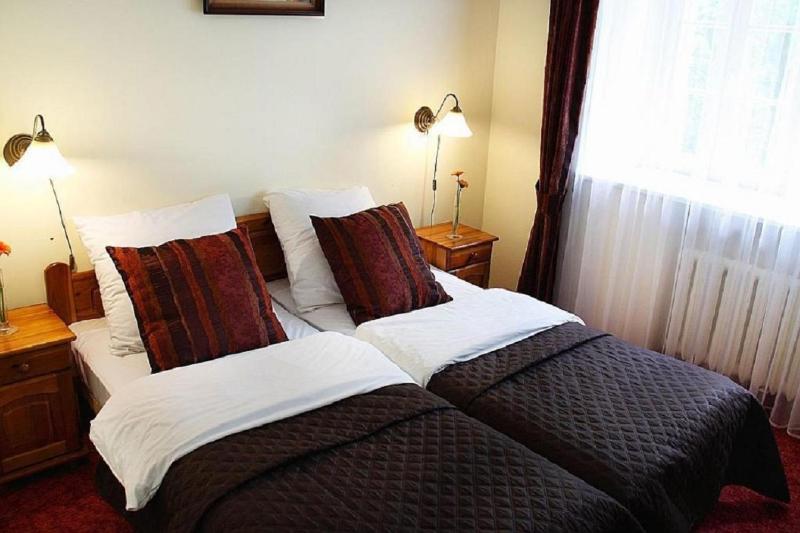 Twin/Double Room image 4