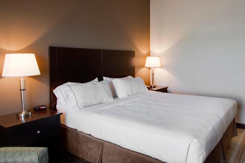 Standard Room image 2