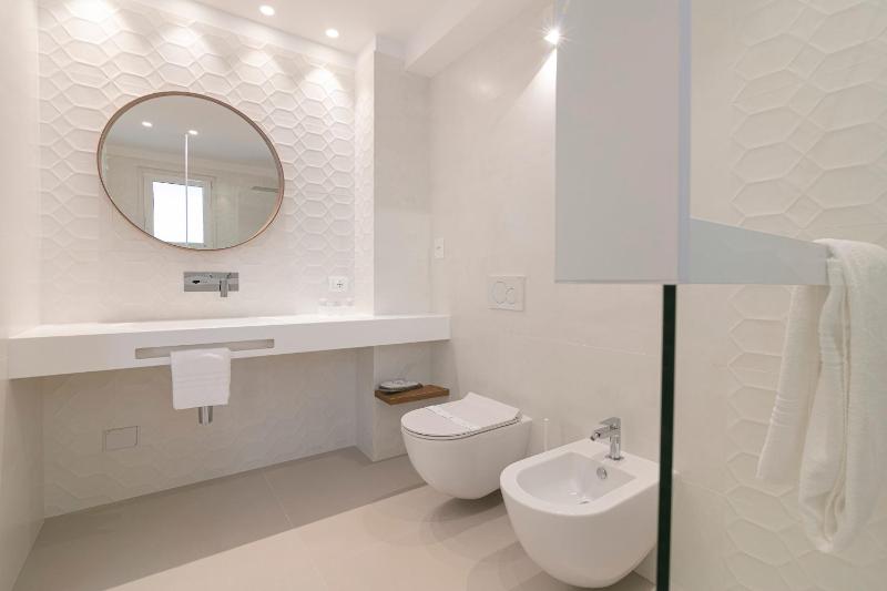 Double Room with Terrace image 2