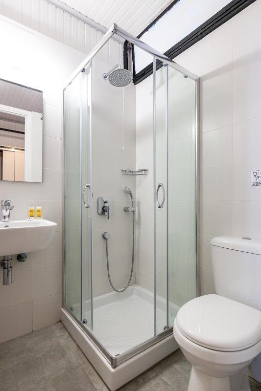Superior Double or Twin Room with Sea View image 4