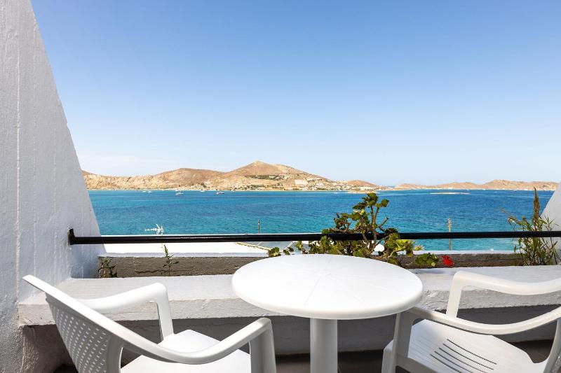 Superior Double or Twin Room with Sea View image 2