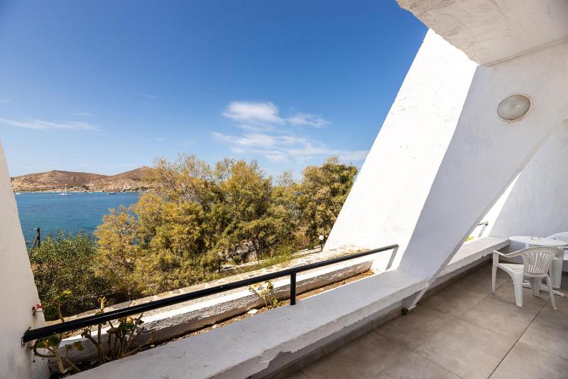 Family Room with Sea View image 2