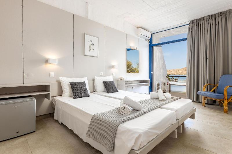 Family Room with Sea View image 1