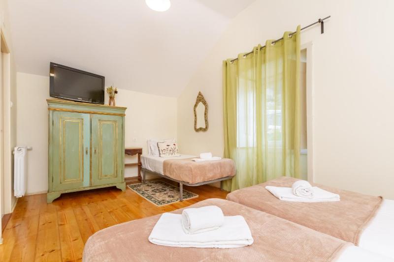 Triple Room image 1