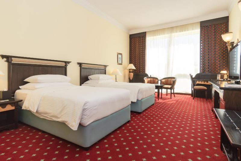 Deluxe Twin Room, complimentary shuttle to DXB Airport Terminal 1 & 3 image 2