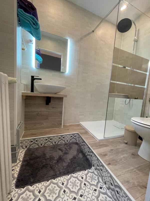 Double Room image 1