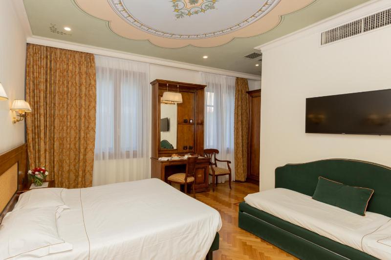 Junior Suite image 4