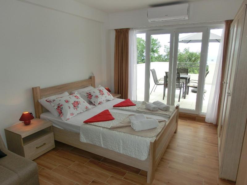 Apartment with Terrace image 2
