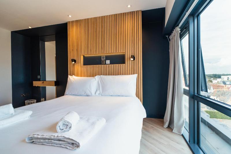 Westcliff Penthouse - image 14