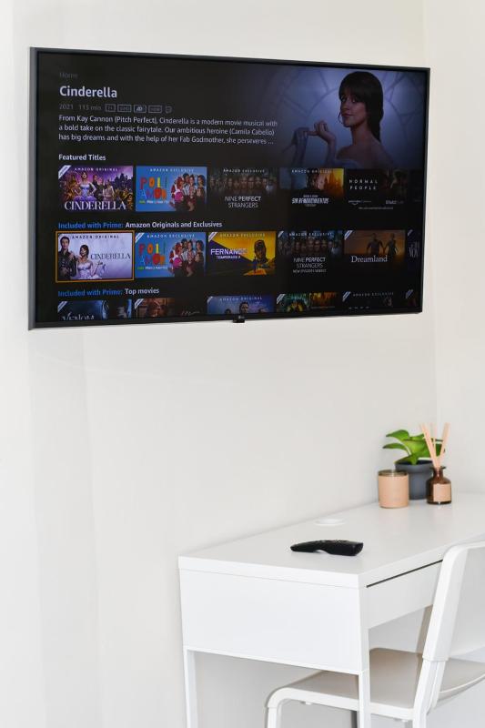 Apartment with Terrace image 4