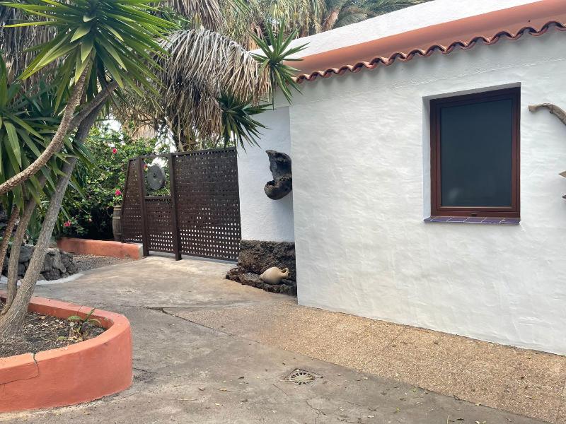 Apartment with Terrace image 2