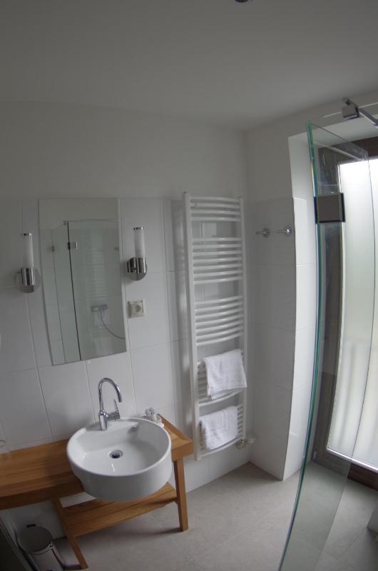 Deluxe Triple Room image 2