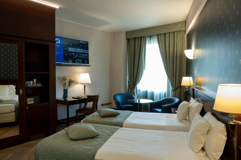 Junior Suite image 2