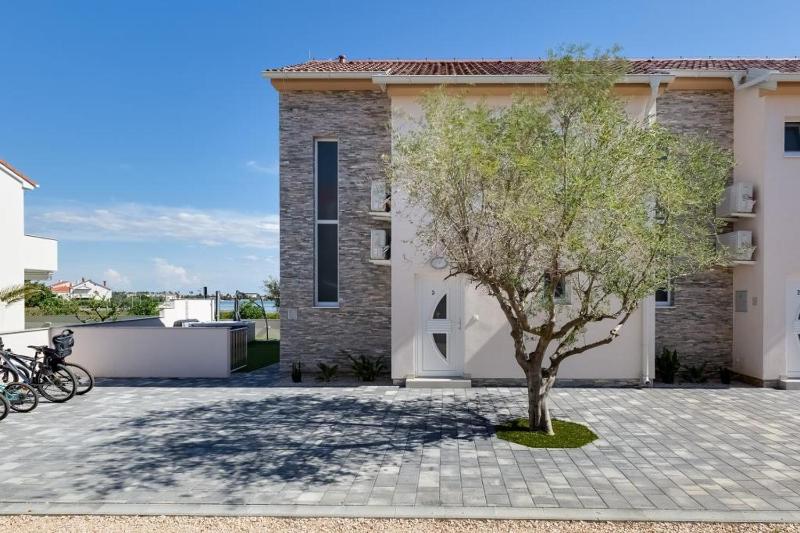 Beachfront villas Sun Garden by Adex Travel - image 3
