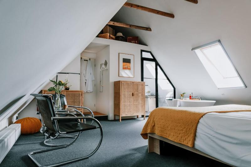 Junior Suite image 2