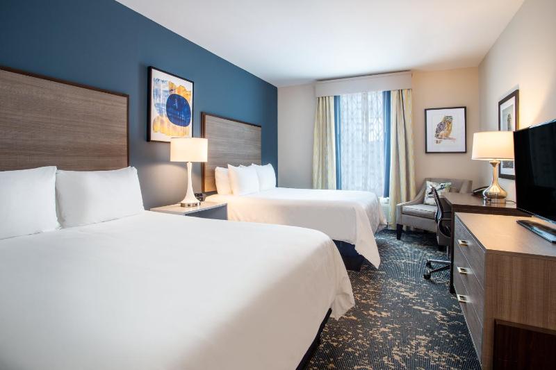 Standard Room with Two Queen Beds image 3