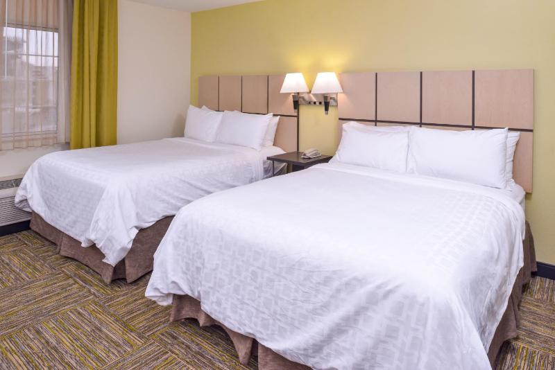 Studio Suite with Two Queen Beds image 1