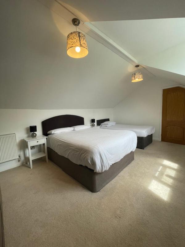 Superior Double or Twin Room with Garden View image 3