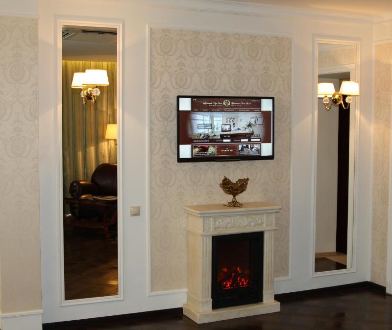 Executive Suite image 2