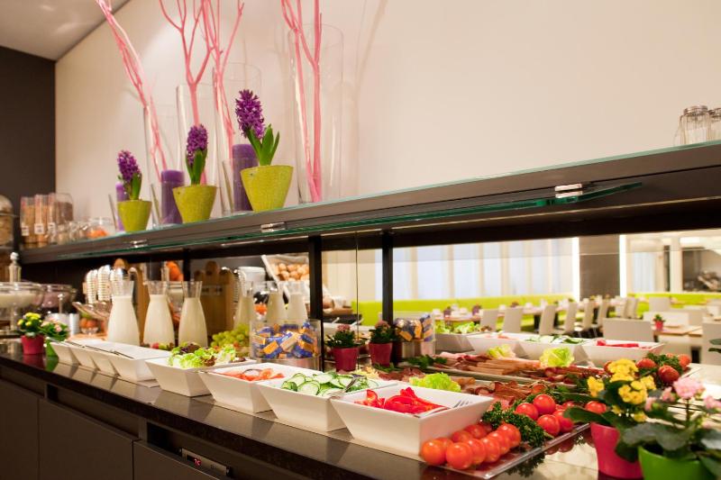Ibis Styles Frankfurt City - image 2