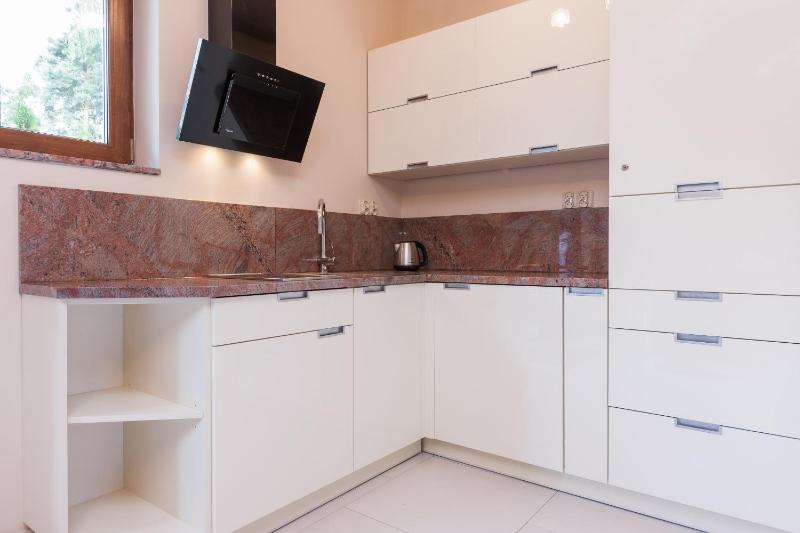 Bungalow (4 Adults) image 3