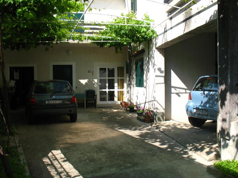 Apartment M - image 15
