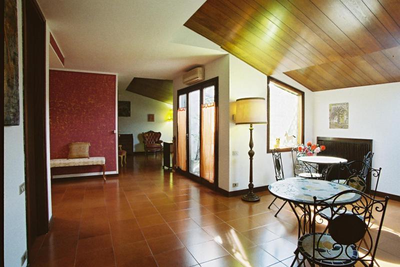 Classic Double Room image 1