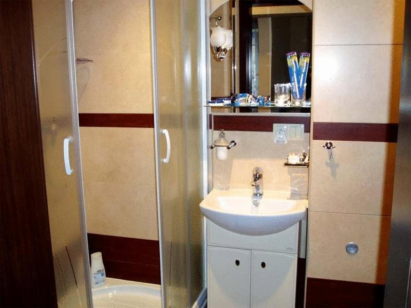 Deluxe Apartment (2 Adults) image 3