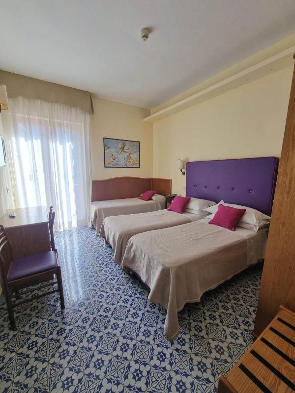 Triple Room image 1