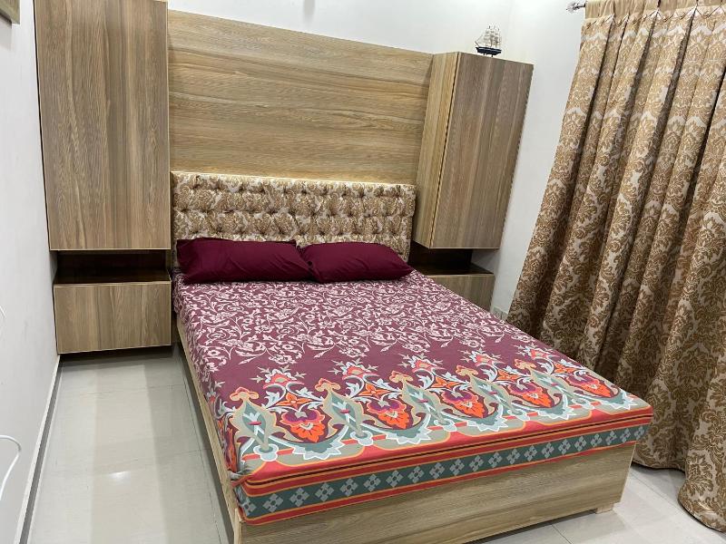 Studio Apartment image 2