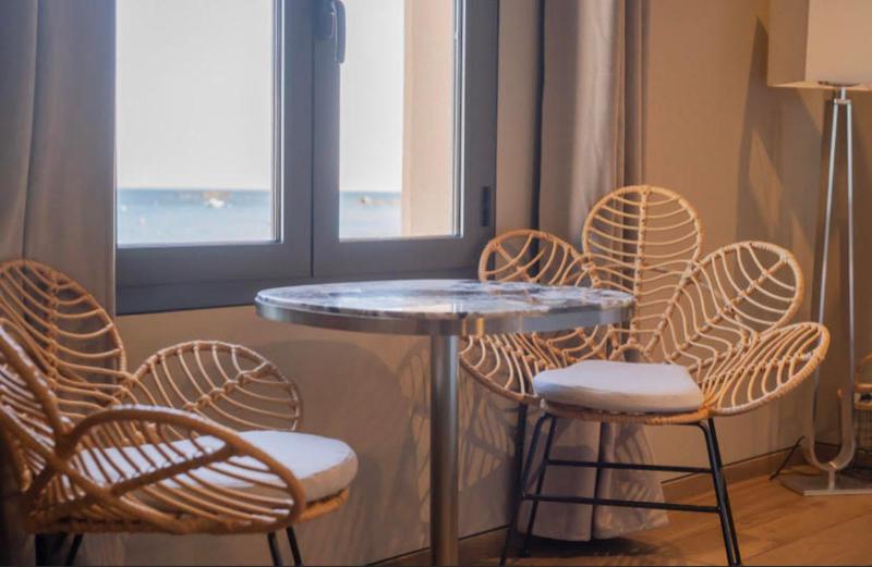 Junior Suite with Sea View image 4