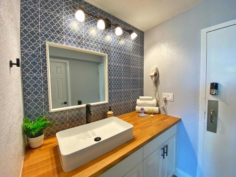 Castaways Resort Studios - image 36