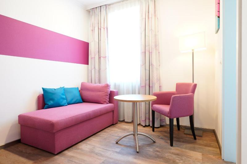 Standard Double Room image 4